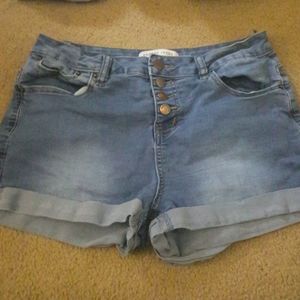 FINAL PRICE Encore Jeans jean shorts